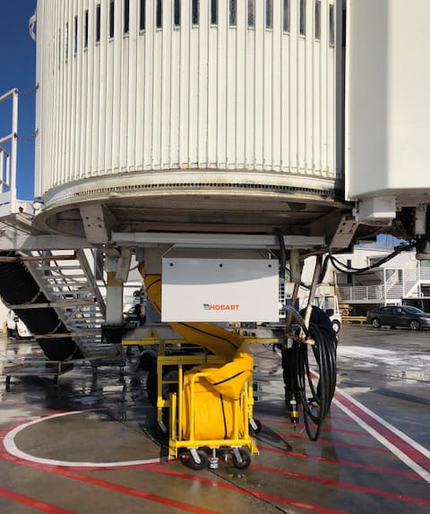 Hobart 2400, La Guardia, New York