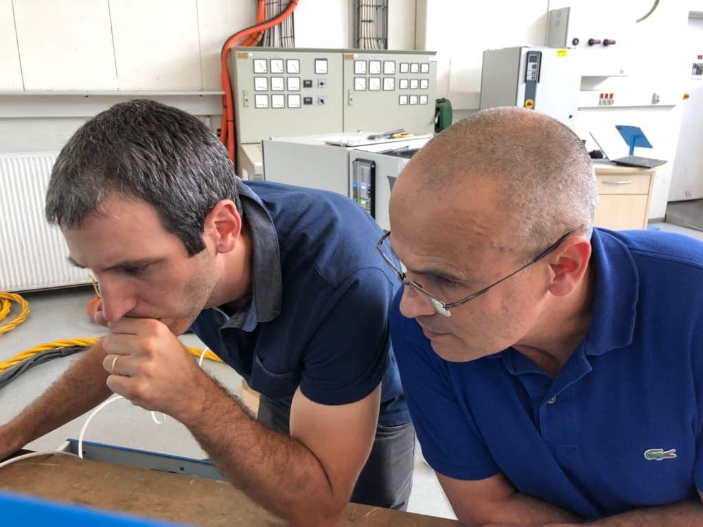 Factory Acceptance Test ITW GSE 2400 GPUs for Lyon Airport